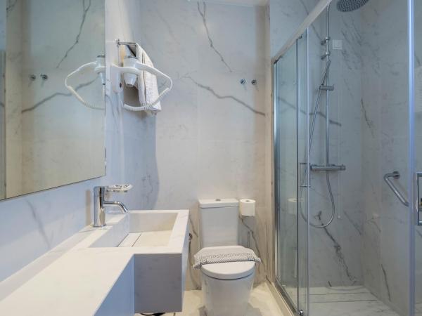 Athos Hotel : photo 7 de la chambre chambre triple standard