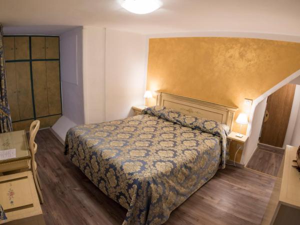 Albergo Casa Peron : photo 6 de la chambre chambre double ou lits jumeaux avec salle de bains privative