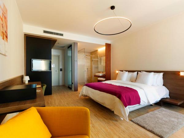 Hotel Ola - Adults Only : photo 4 de la chambre chambre double ou lits jumeaux supérieure avec balcon - vue sur mer