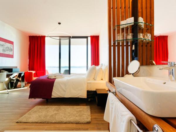 Hotel Ola - Adults Only : photo 3 de la chambre chambre double ou lits jumeaux supérieure avec balcon - vue sur mer