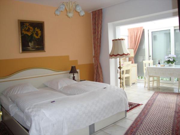 Haus Mooren, Hotel Garni : photo 3 de la chambre chambre double avec jardin d'hiver