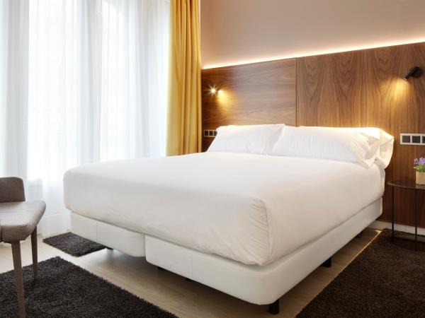 Hotel Arrizul Congress : photo 1 de la chambre chambre double ou lits jumeaux de luxe avec parking gratuit