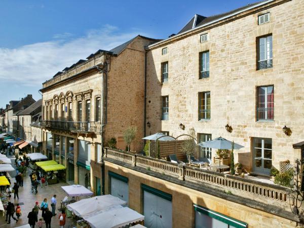 La Villa des Consuls - Gîte de tourisme de charme : photo 9 de la chambre appartement avec terrasse (rez-de-chaussée)