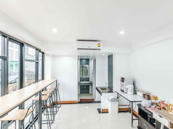 Don Muang Hotel : photo 5 de la chambre delight king or twin bed