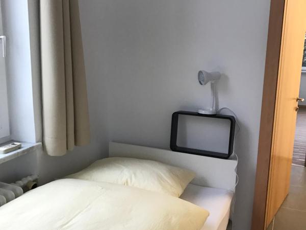 Montagehotel Bed & Steel : photo 6 de la chambre chambre simple avec salle de bains privative