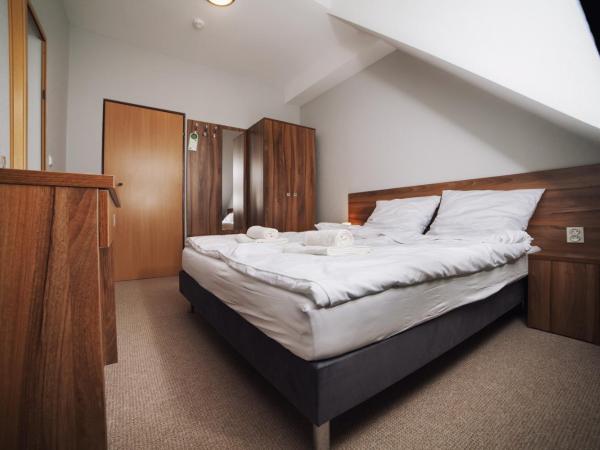 Gościniec Lizawka : photo 1 de la chambre chambre lit king-size - vue sur jardin