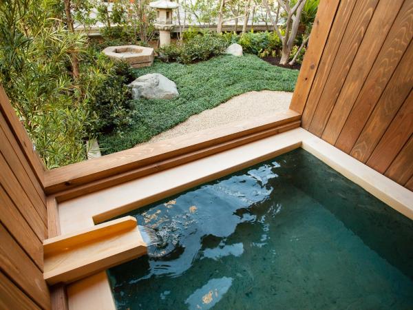 Kobe Bay Sheraton Hotel & Towers : photo 2 de la chambre chambre de style japonais avec baignoire en plein air - non-fumeurs