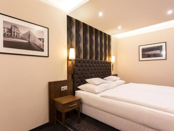 Szőnyi Garden Hotel Pest : photo 4 de la chambre chambre lits jumeaux premium