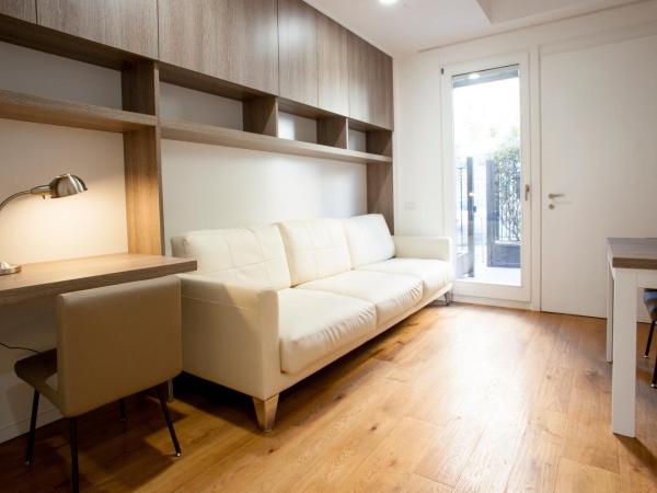 Gallery House : photo 3 de la chambre suite avec salle de bains privative