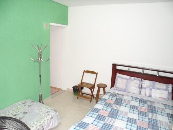 Hospedagem Henri Dunant : photo 3 de la chambre chambre triple