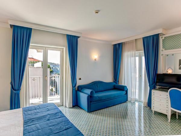 Grand Hotel Riviera : photo 5 de la chambre grande chambre double/lits jumeaux de luxe avec vue sur mer