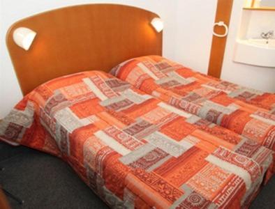 Quick Palace Nantes La Beaujoire : photo 1 de la chambre chambre lits jumeaux