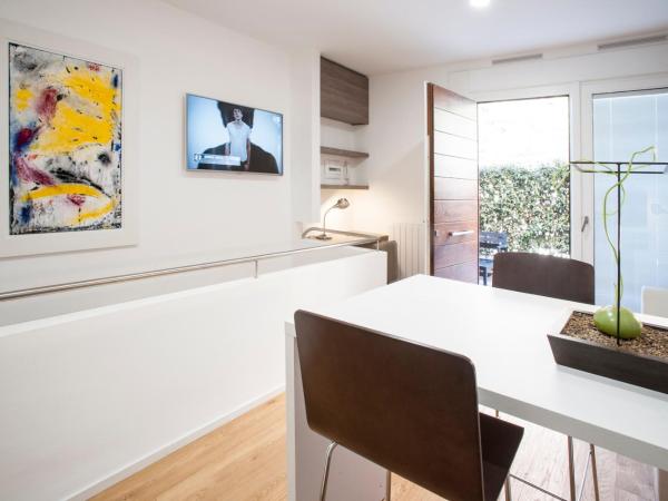 Gallery House : photo 4 de la chambre suite avec salle de bains privative