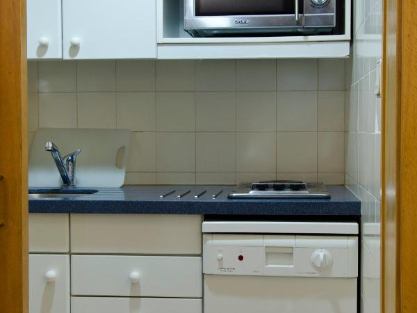 VIP Executive Eden Aparthotel : photo 1 de la chambre appartement (3 adultes)