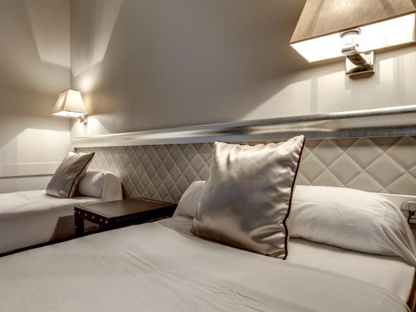 Hotel d'Amiens : photo 4 de la chambre chambre lits jumeaux