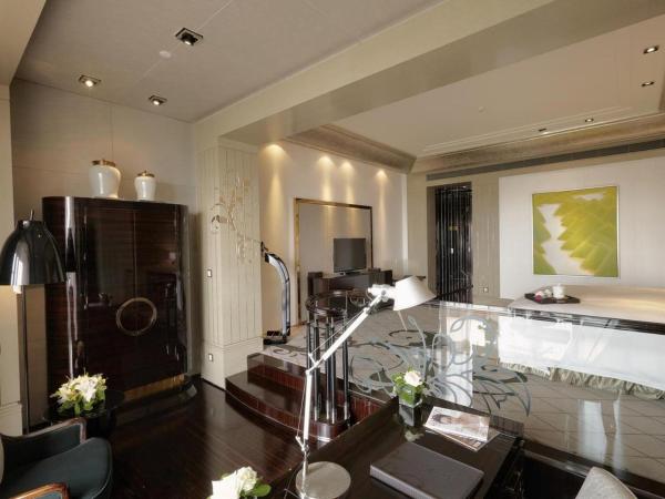 Chateau Star River Shanghai Minhang : photo 2 de la chambre chateau premier king room