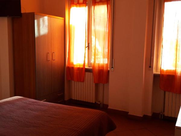 Hotel Brivio : photo 1 de la chambre chambre double avec salle de bains commune