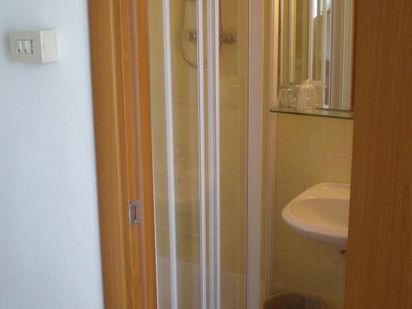 Hotel Silva Frontemare : photo 3 de la chambre chambre double Économique