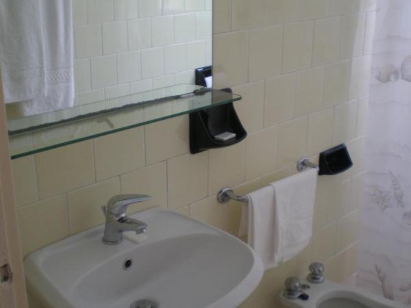 Hotel Silva Frontemare : photo 4 de la chambre chambre double Économique