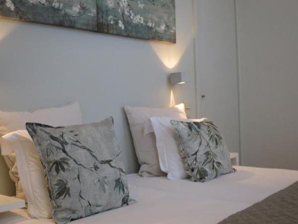 Hotel Alegria : photo 2 de la chambre petite chambre double - baignoire