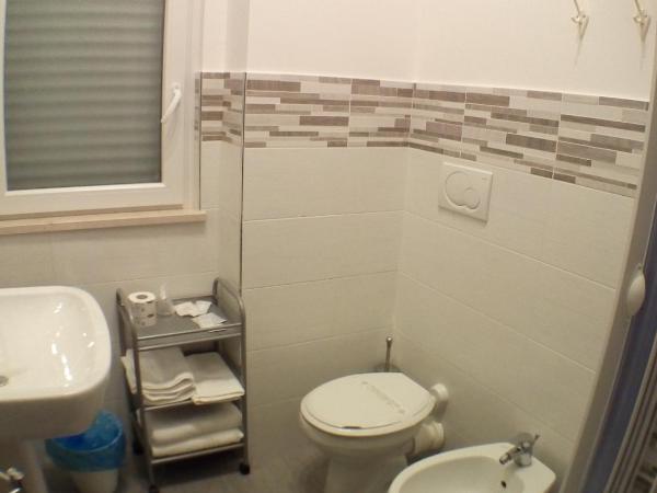 Matera Sassi Rooms 21/a e 21/b : photo 5 de la chambre double or twin room with private bathroom 21/b