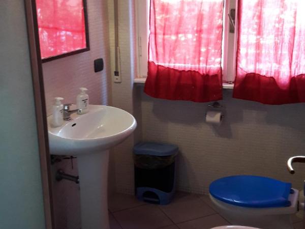 Hotel Brivio : photo 5 de la chambre chambre double avec salle de bains commune