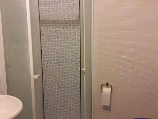 Hotel Brivio : photo 3 de la chambre chambre double avec salle de bains commune