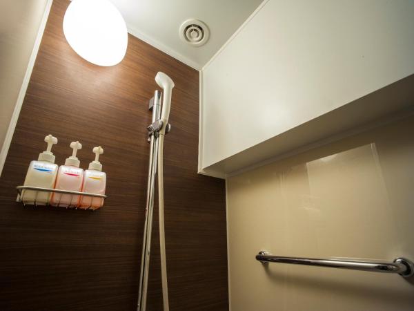 Hotel New Hankyu Osaka : photo 3 de la chambre studio chambre lits jumeaux - non-fumeurs (2 lits)