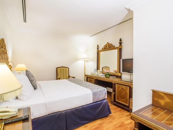 Grand Excelsior Hotel - Bur Dubai : photo 2 de la chambre chambre premium - 25 % de réduction sur nourriture et boissons - vue sur burj khalifa