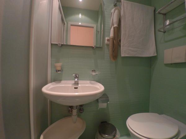 Hotel Ada : photo 2 de la chambre chambre simple Économique