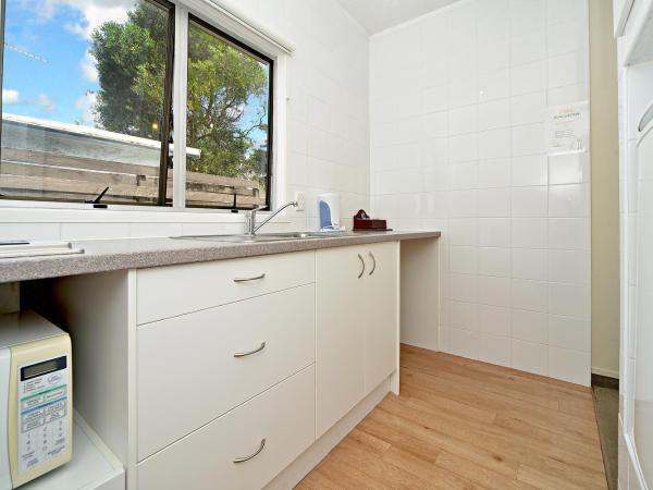 Takapuna Motor Lodge : photo 4 de la chambre studio supérieur