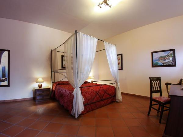 Grand Hotel Capodimonte : photo 6 de la chambre suite junior