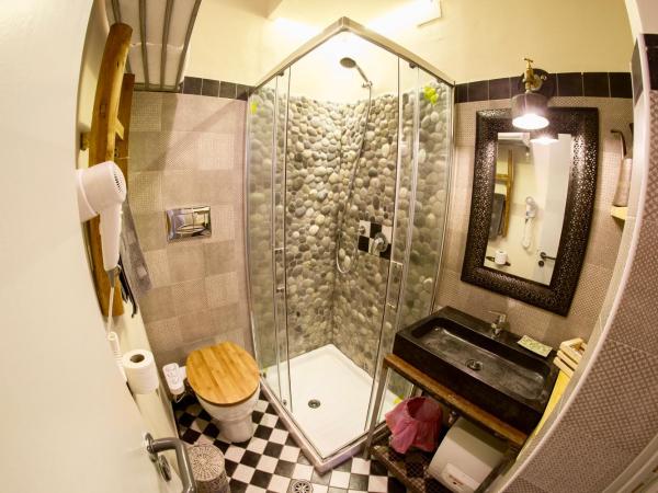 Grand Tour Design Guest House Catania : photo 3 de la chambre chambre double supérieure