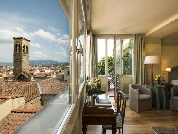 Antica Torre Tornabuoni : photo 4 de la chambre chambre double ou lits jumeaux avec balcon