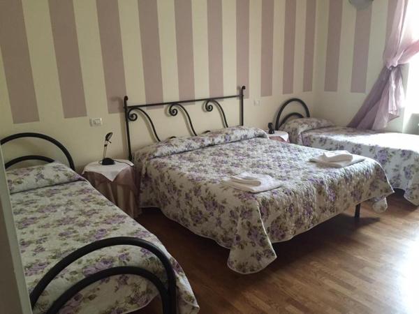 City's House Guest House : photo 1 de la chambre chambre quintuple avec salle de bains commune (5 adultes)