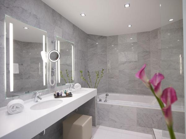 Clayton Hotel Düsseldorf City Centre : photo 8 de la chambre suite junior