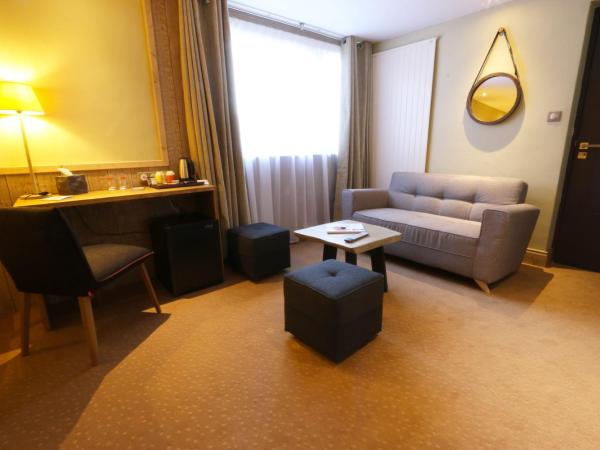 Hotel Edelweiss : photo 3 de la chambre suite familiale