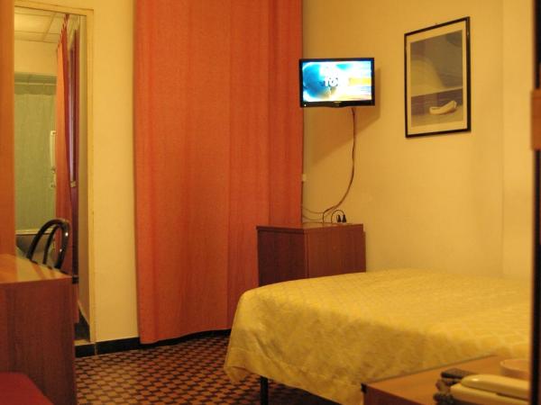 Hotel Major : photo 8 de la chambre chambre simple avec salle de bains privative