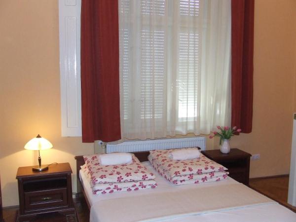 Péterfia Panzió : photo 3 de la chambre chambre double ou lits jumeaux