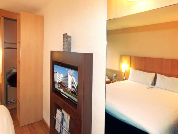 ibis Poitiers Sud : photo 1 de la chambre chambre double standard
