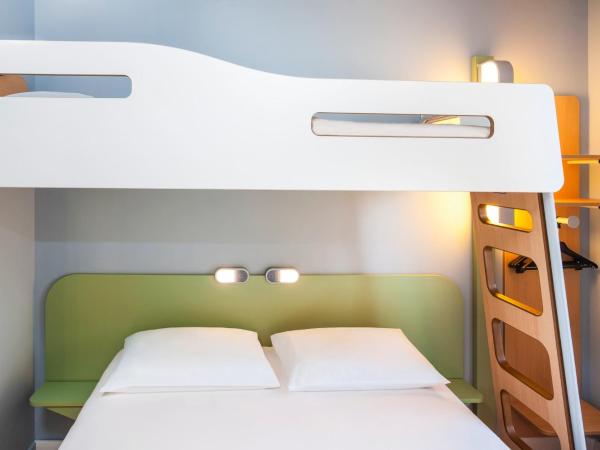 Ibis Budget Mulhouse Centre Gare : photo 1 de la chambre chambre double avec lit superpos