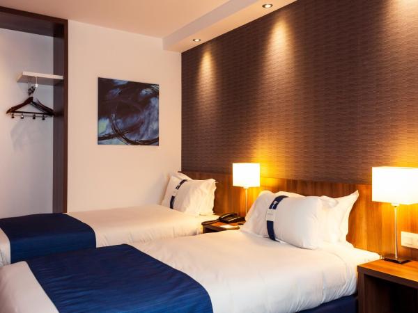 Holiday Inn Express Montpellier - Odysseum, an IHG Hotel : photo 4 de la chambre chambre double ou lits jumeaux standard