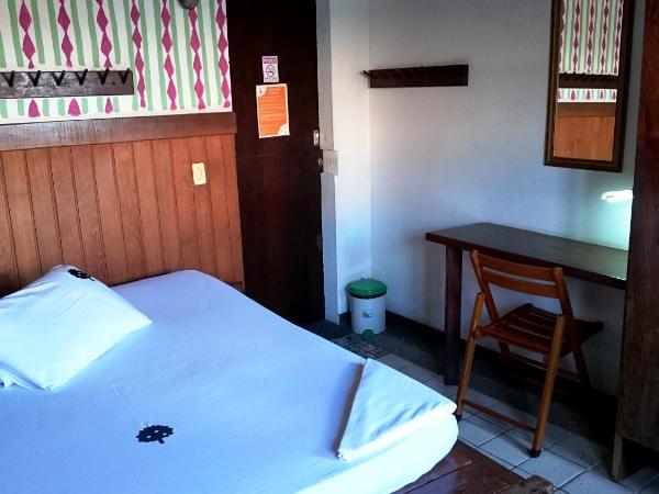 Laranjeiras Hostel : photo 3 de la chambre chambre double avec salle de bains commune