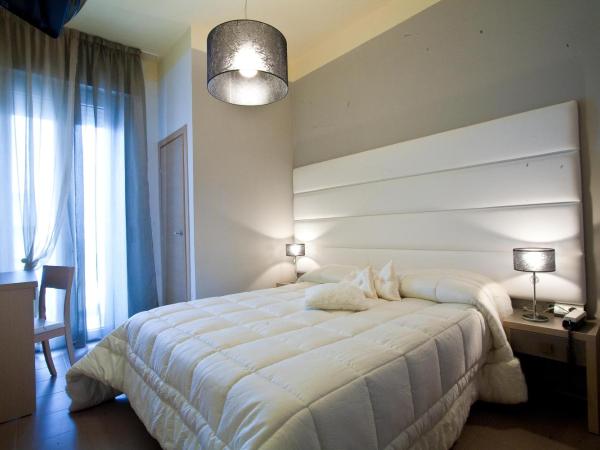 Hotel Villa Paola : photo 2 de la chambre chambre double ou lits jumeaux confort