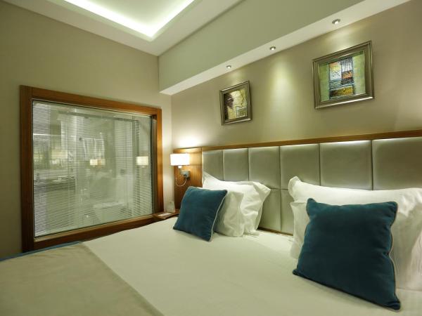 Best Western Premier Karsiyaka Convention & Spa Hotel : photo 8 de la chambre chambre lit king-size deluxe - fumeurs