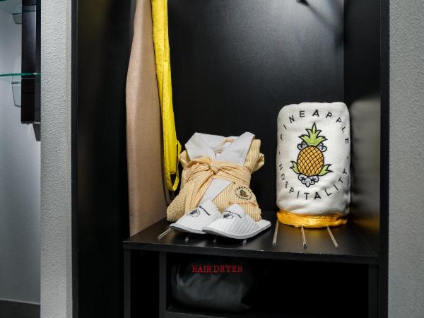Staypineapple, Hotel FIVE, Downtown Seattle : photo 4 de la chambre chambre lit king-size
