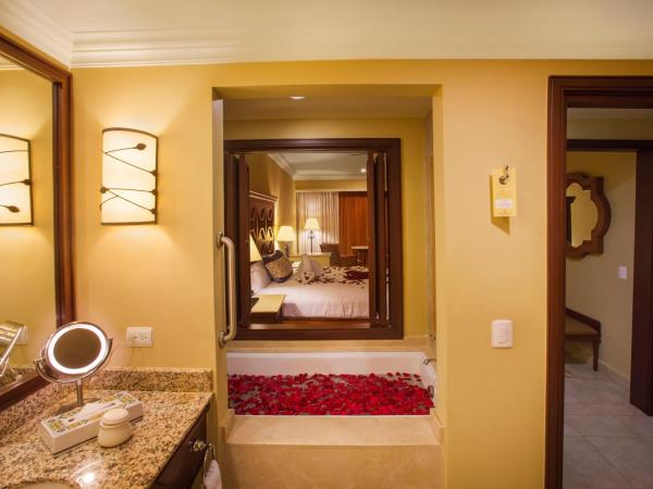 Pueblo Bonito Sunset Beach Golf & Spa Resort - All Inclusive : photo 6 de la chambre suite exécutive - vue sur océan