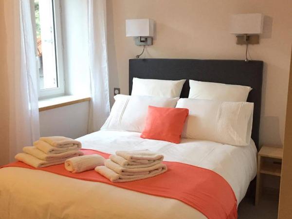 Hôtel du Bout du Monde : photo 1 de la chambre chambre double avec salle de bains et toilettes privatives séparées