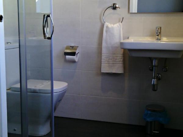 Hostal Campo de Estrelas : photo 2 de la chambre chambre double avec salle de bains privative