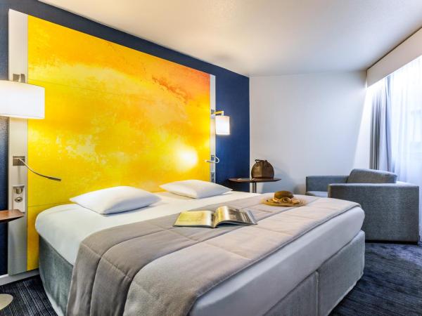 Mercure Rouen Centre Cathédrale : photo 2 de la chambre chambre double classique avec canapé-lit